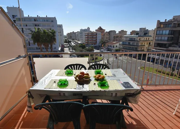 Appartement Rnet - 5-4-13 *